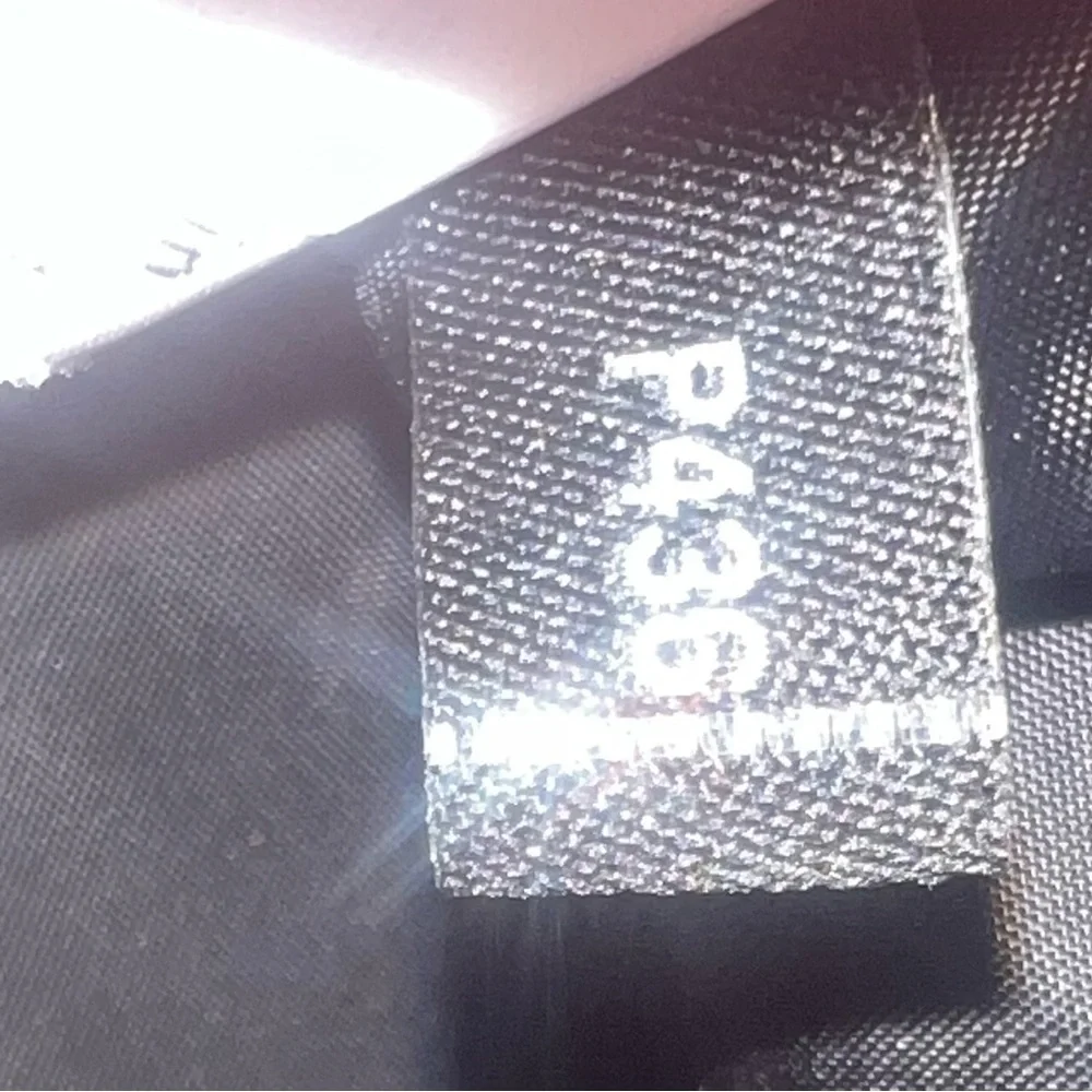 Kate Spade Lola Glitter Black Small Dome Gold Zip Cosmetic Toiletry Case Bag - Picture 9 of 9